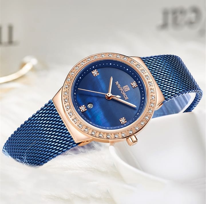 Ladies Stainless Steel Blue Crystal Dial Quartz Wrist Watch